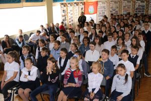 Уроки мужества "Мы этой памяти верны" и различные патриотические выставки прошли для учащихся в 1-11 классов Астраханского Лицея №1